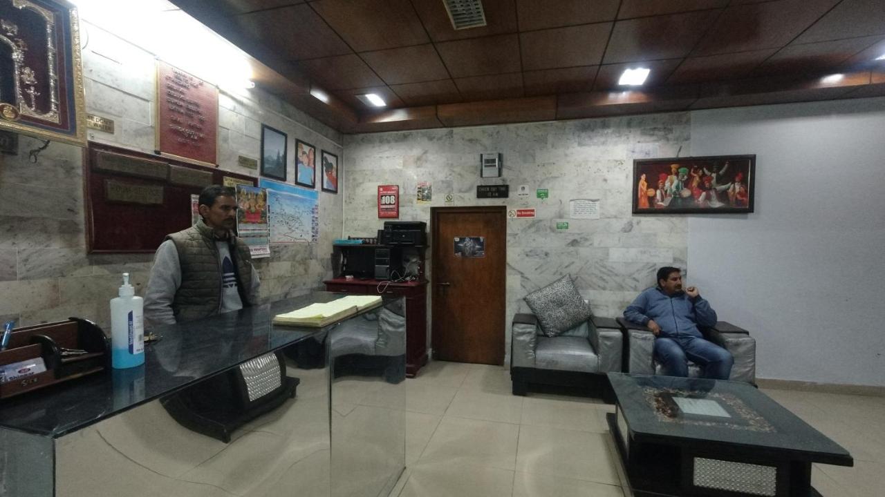 Shingar Hotel Mussoorie Mallroad Exterior photo